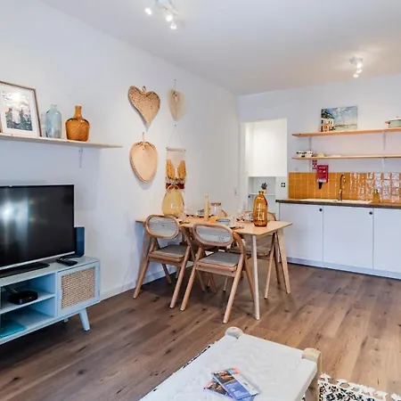 Happy Corner In The Heart Of By Lovelystay Porto