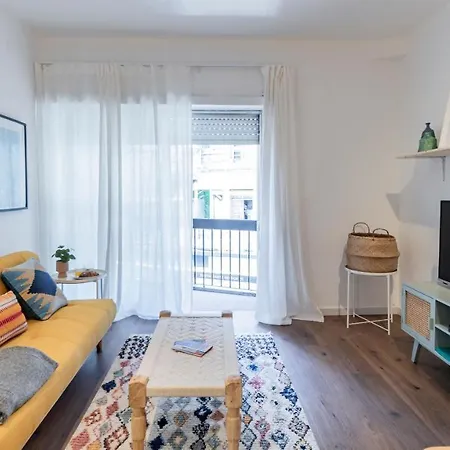 Happy Corner In The Heart Of By Lovelystay Apartment
